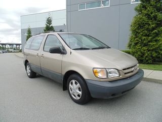 2000 Toyota Sienna