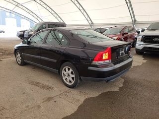 2002 Volvo S-60