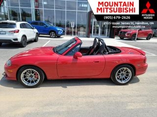 2004 Mazda MX-5 Miata