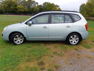 2008 Kia Rondo