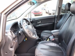 2009 Kia Rondo