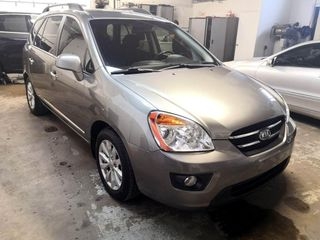 2010 Kia Rondo