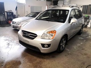2010 Kia Rondo