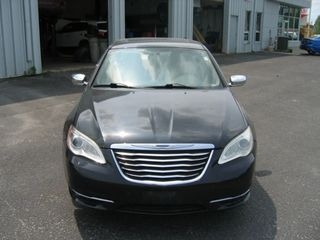 2011 Chrysler 200