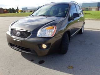 2011 Kia Rondo