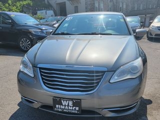 2013 Chrysler 200