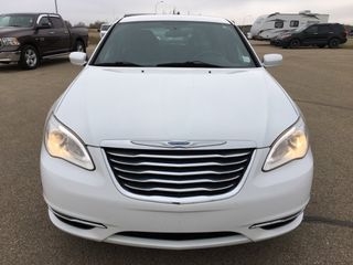 2013 Chrysler 200