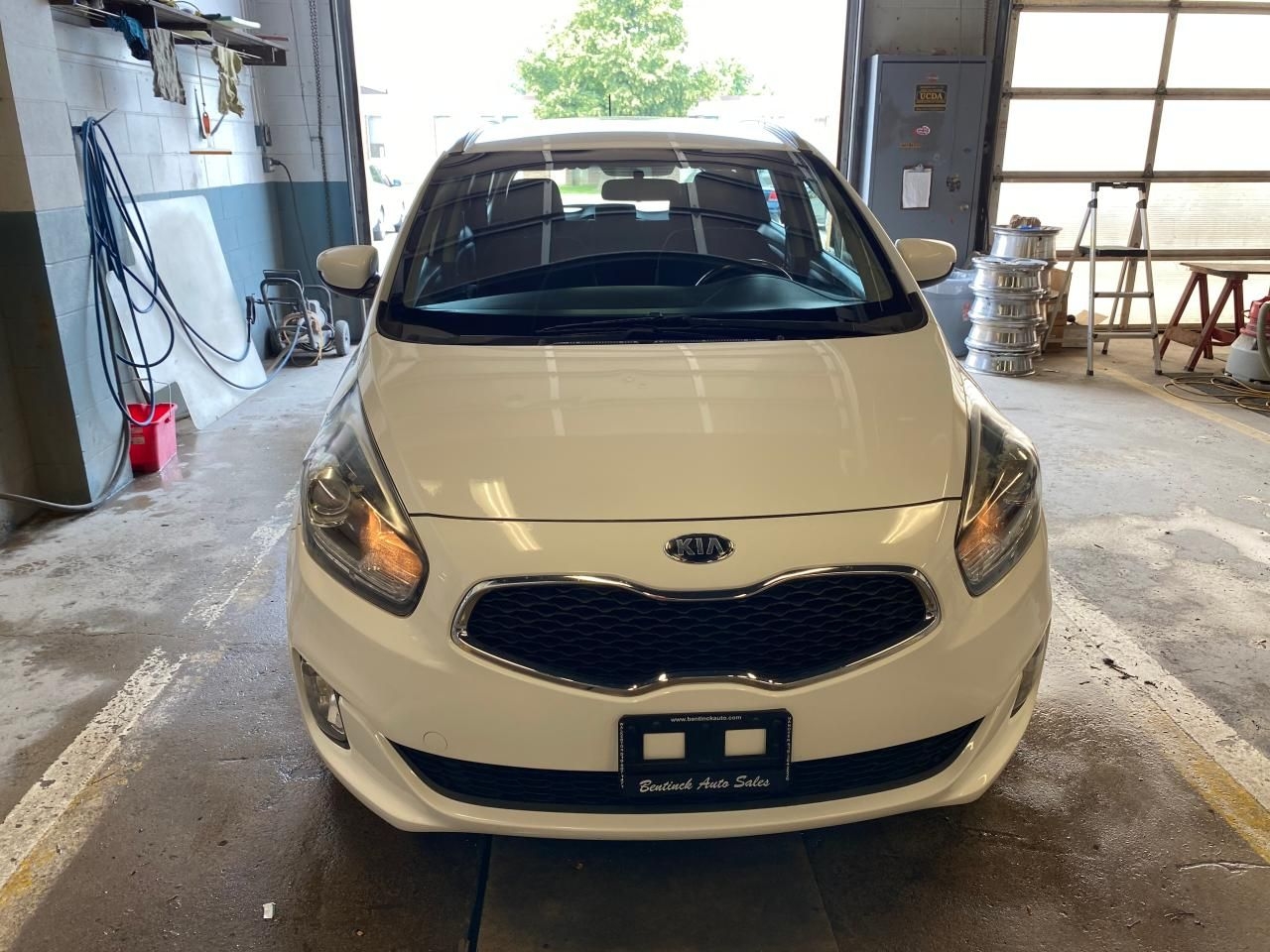 2014 Kia Rondo