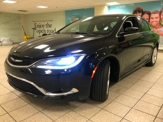 2016 Chrysler 200