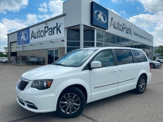 2016 Chrysler Town & Country