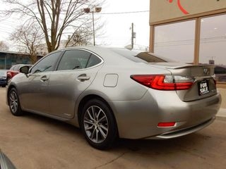 2016 Lexus ES 300h