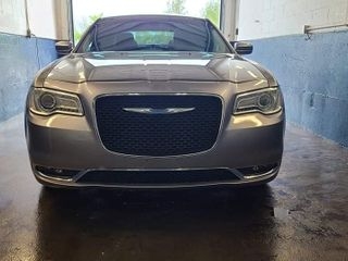 2017 Chrysler 300