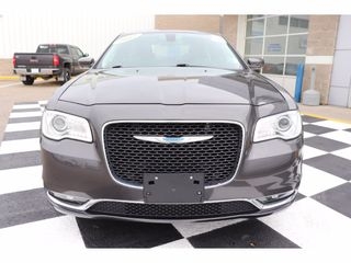 2017 Chrysler 300