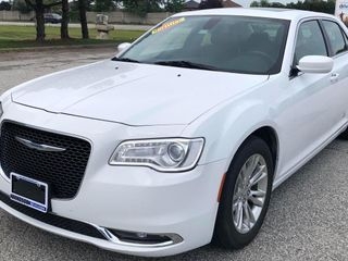 2017 Chrysler 300