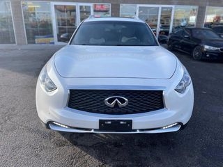 2017 Infiniti QX70