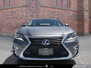 2017 Lexus ES 300h