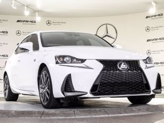 2017 Lexus IS