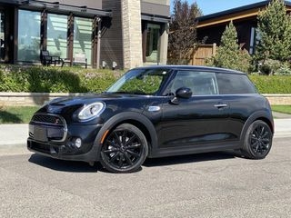 2017 MINI Cooper