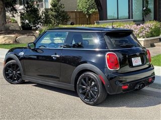 2017 MINI Cooper