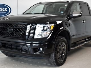 2017 Nissan Titan