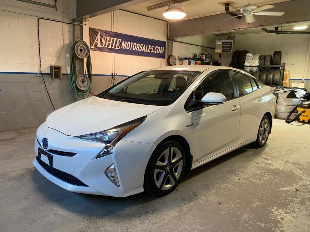2017 Toyota Prius