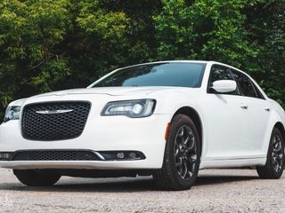 2018 Chrysler 300