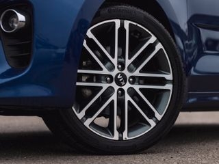 2018 Kia Rio5