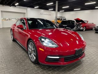 2018 Porsche Panamera