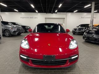 2018 Porsche Panamera