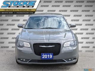 2019 Chrysler 300