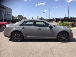 2019 Chrysler 300
