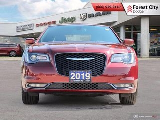 2019 Chrysler 300