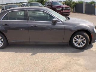 2020 Chrysler 300
