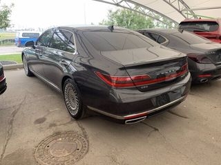 2020 Genesis G90