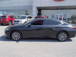 2020 Lexus ES 300h