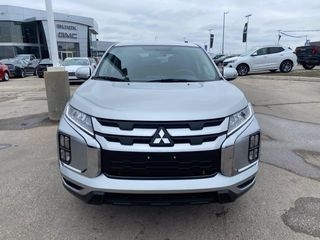 2020 Mitsubishi RVR