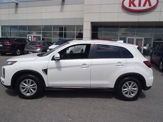2020 Mitsubishi RVR