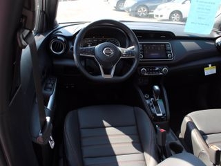 2020 Nissan Kicks