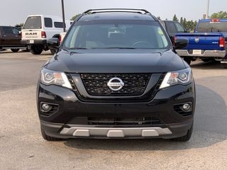 2020 Nissan Pathfinder