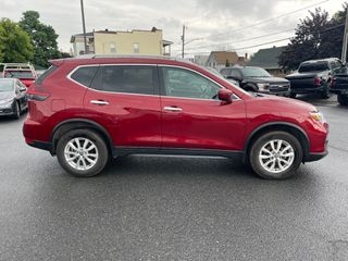 2020 Nissan Rogue