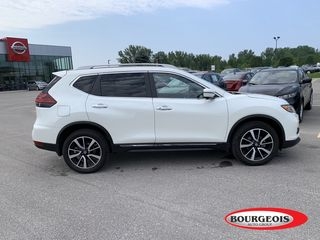 2020 Nissan Rogue