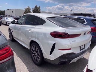 2021 BMW X6