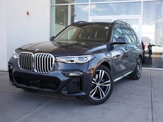 2021 BMW X7