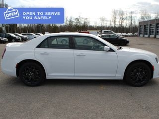 2021 Chrysler 300