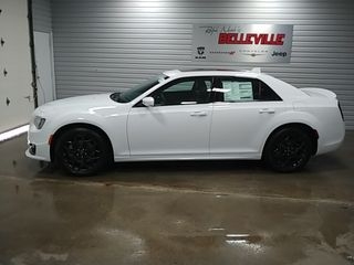 2021 Chrysler 300