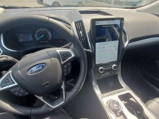2021 Ford Edge
