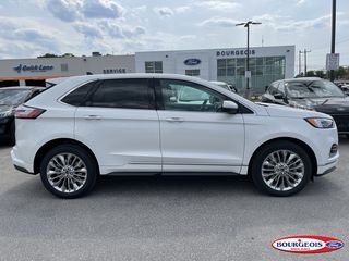 2021 Ford Edge