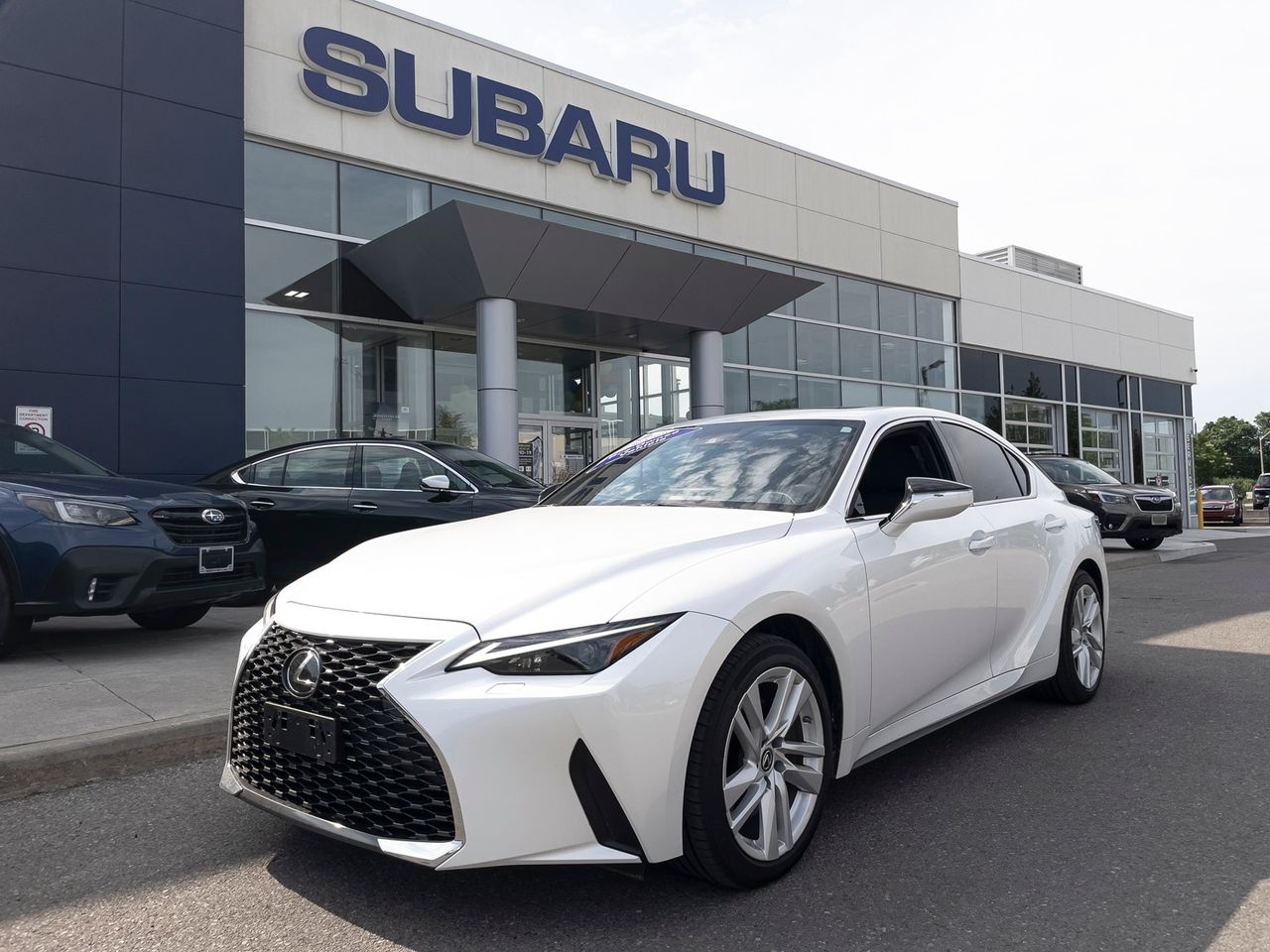 2021 Lexus IS