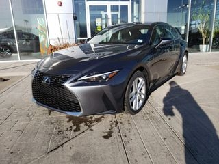 2021 Lexus IS