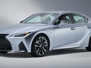 2021 Lexus IS